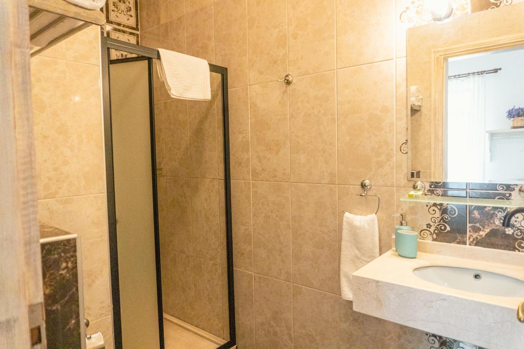 Ayvalı Cunda Mor Limon Otel מראה חיצוני תמונה